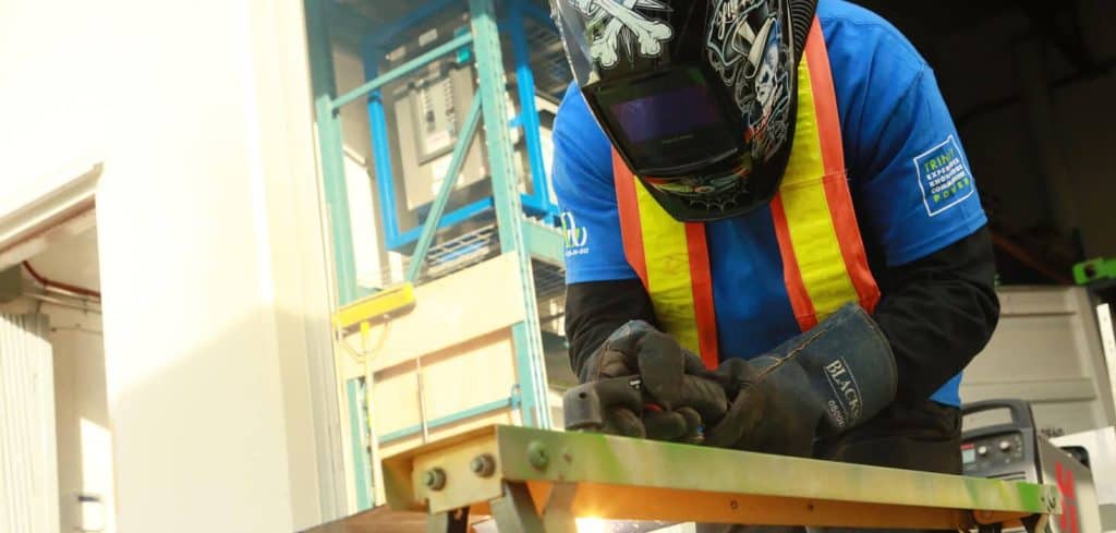 Rental technician plasma cutting